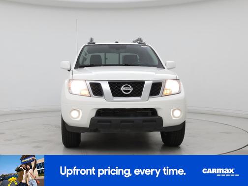 White 2019 Nissan Frontier PRO-4X