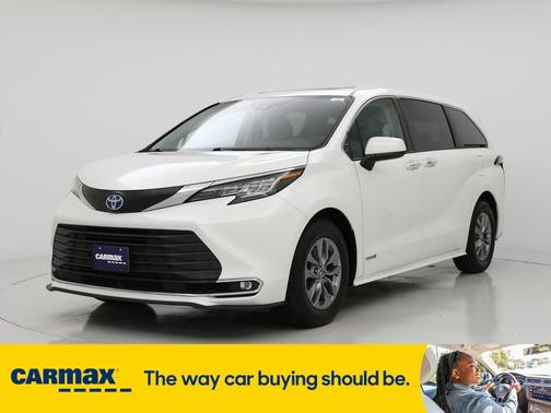 2021 Toyota Sienna XLE