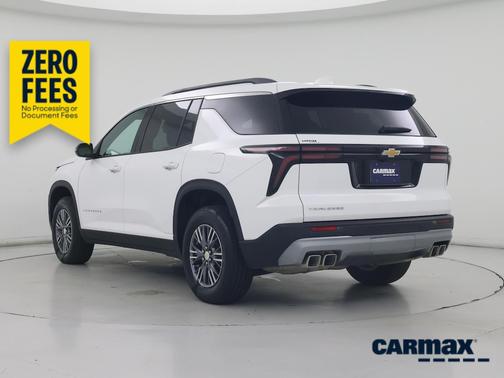 White 2026 Chevrolet Traverse LT