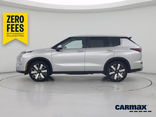 Silver 2025 Mitsubishi Outlander SE
