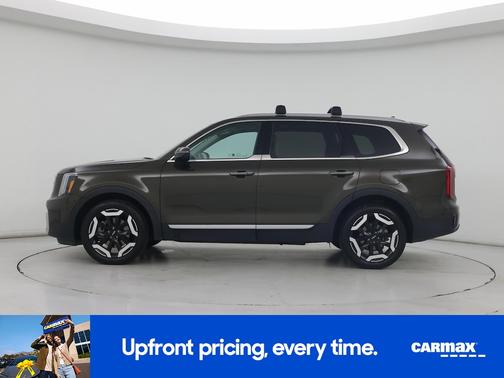 Green 2025 Kia Telluride S