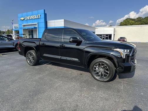 2023 Toyota Tundra Platinum