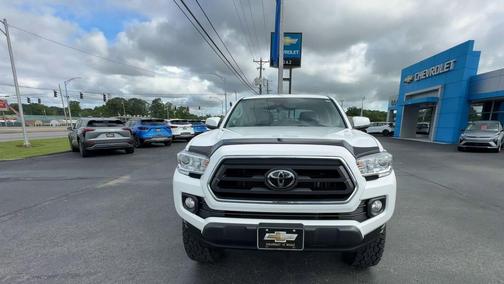 Ice Cap 2023 Toyota Tacoma SR5