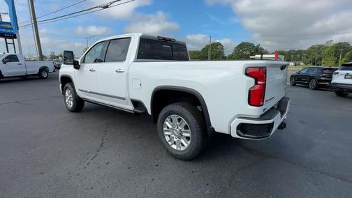 Summit White 2025 Chevrolet Silverado 2500 High Country