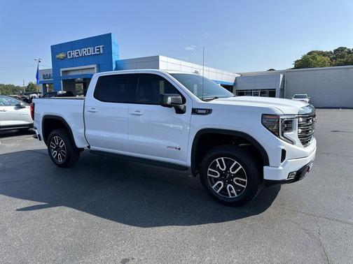2022 GMC Sierra 1500 AT4