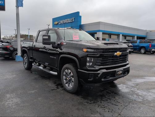 Black 2025 Chevrolet Silverado 2500 Custom