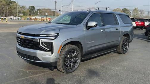 2025 Chevrolet Suburban LS