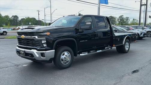 2025 Chevrolet Silverado 3500 LT