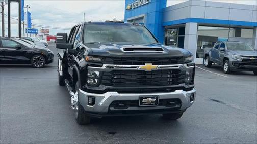 2025 Chevrolet Silverado 3500 LT