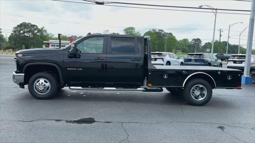 2025 Chevrolet Silverado 3500 LT