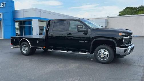 2025 Chevrolet Silverado 3500 LT