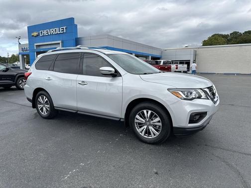 2020 Nissan Pathfinder S 2WD