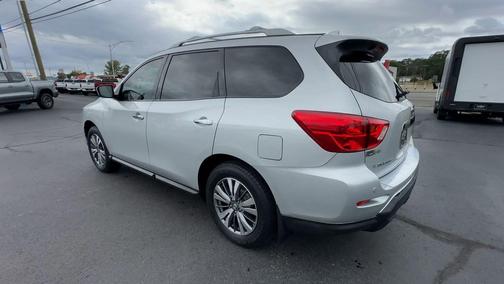 2020 Nissan Pathfinder S 2WD