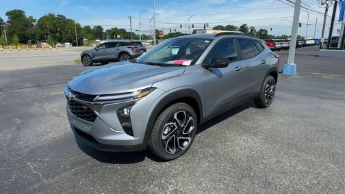 Sterling Gray Metallic 2026 Chevrolet Trax FWD 2RS