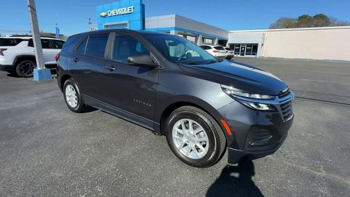 Iron Gray Metallic 2022 Chevrolet Equinox LS