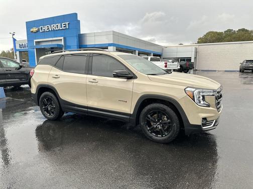 2023 GMC Terrain AWD AT4