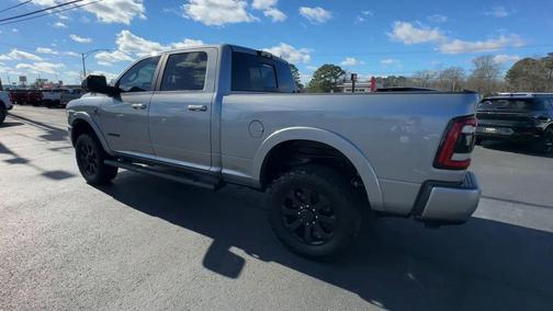 2020 RAM 2500 Laramie Crew Cab 4x4 6'4' Box