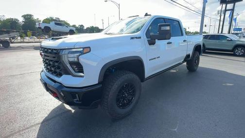 Summit White 2026 Chevrolet Silverado 2500 Crew Cab, Standard Bed, XR2, 4WD