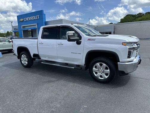 Iridescent Pearl Tricoat 2022 Chevrolet Silverado 3500 LTZ