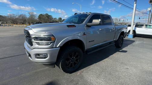 2020 RAM 2500 Laramie Crew Cab 4X4 6'4' Box