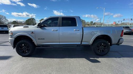 2020 RAM 2500 Laramie Crew Cab 4X4 6'4' Box