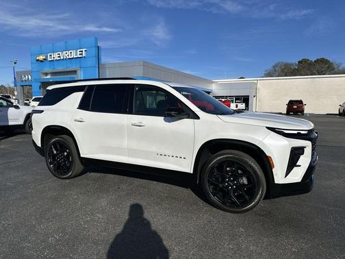 2024 Chevrolet Traverse RS