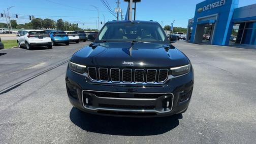 Diamond Black Crystal Pearlcoat 2021 Jeep Grand Cherokee L Overland