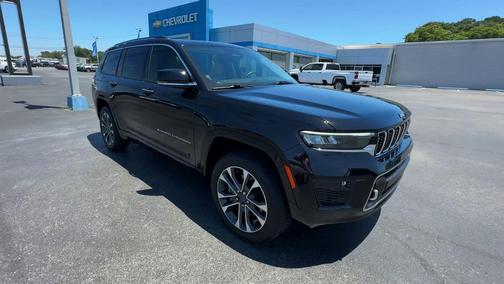 Diamond Black Crystal Pearlcoat 2021 Jeep Grand Cherokee L Overland