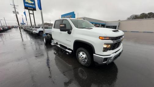 2026 Chevrolet Silverado 3500 LT