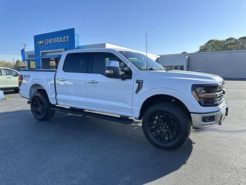 OXFORD WHITE 2024 Ford F-150 XLT