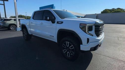 Summit White 2024 GMC Sierra 1500 AT4