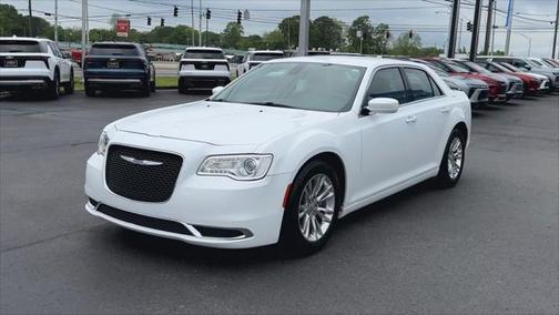 2019 Chrysler 300 Touring