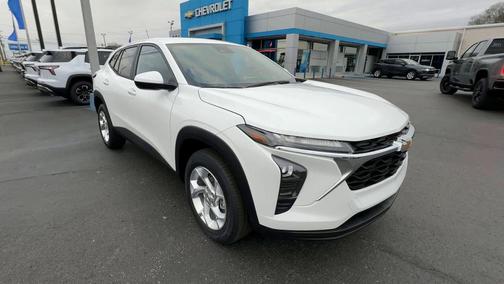 2026 Chevrolet Trax LS