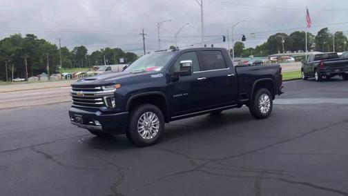 Northsky Blue Metallic 2022 Chevrolet Silverado 2500 High Country