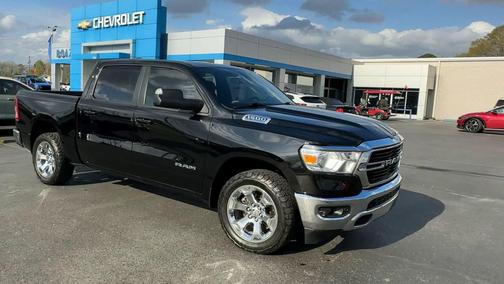 Diamond Black Crystal Pearlcoat 2021 RAM 1500 Big Horn/Lone Star