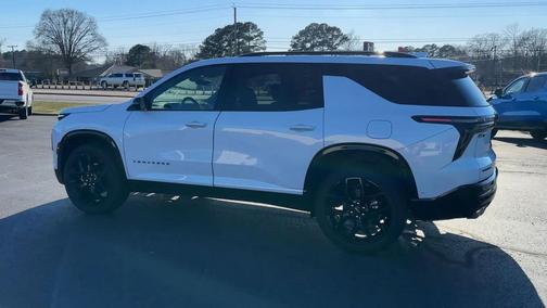 White 2026 Chevrolet Traverse RS