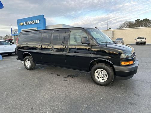 2025 Chevrolet Express 3500 RWD 3500 Extended Wheelbase LS