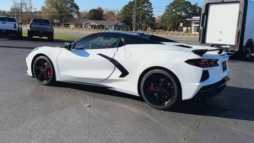 2026 Chevrolet Corvette Stingray w/2LT