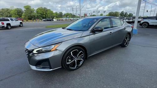 2024 Nissan Altima SR FWD