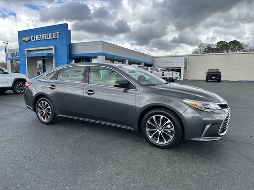 2017 Toyota Avalon XLE Premium
