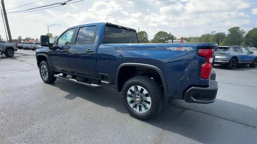 2023 Chevrolet Silverado 2500 Custom