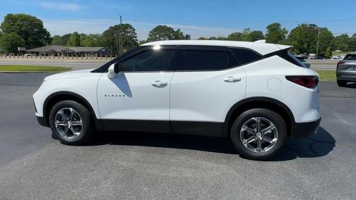 Summit White 2021 Chevrolet Blazer 2LT