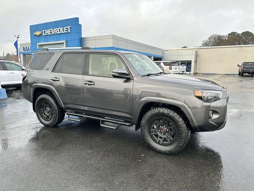 2022 Toyota 4Runner SR5 Premium