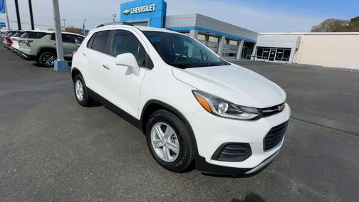 Summit White 2020 Chevrolet Trax LT