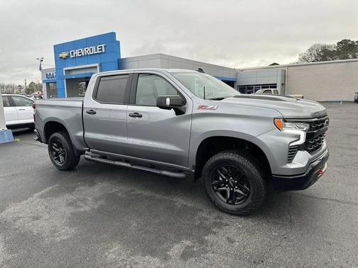 Sterling Gray Metallic 2024 Chevrolet Silverado 1500 LT Trail Boss