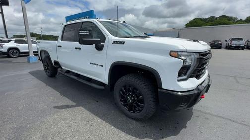 Summit White 2026 Chevrolet Silverado 2500 LT