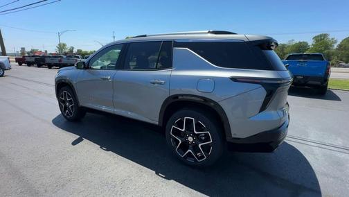 Sterling Gray Metallic 2026 Chevrolet Traverse High Country