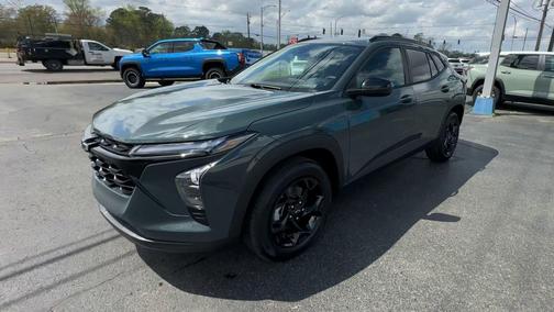 Gray 2026 Chevrolet Trax LT