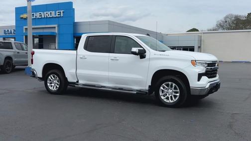 Summit White 2024 Chevrolet Silverado 1500 LT