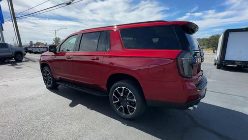 2026 Chevrolet Suburban RST